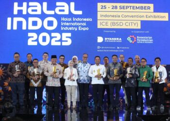 Kota Malang Raih Penghargaan Indonesia Halal Award Terbaik I Tingkat Nasional dari Kementerian Perindustrian RI