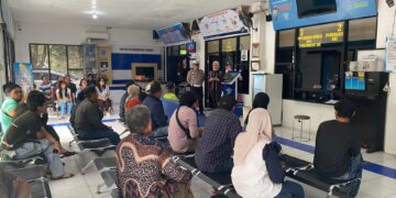 Sosialisasikan Keselamatan Berkendara, Sat Lantas Polres Batu Laksanakan Program Kakorlantas dari Mabes Polri “Polantas Menyapa”