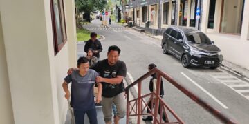 Gercep, Tak Butuh Waktu Lama Tim Buser Singo Sat Reskrim Polres Batu Berhasil Tangkap Terduga Pelaku Penyebar Foto Vulgar di Ngawi