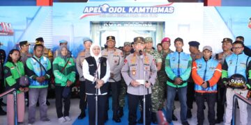 Kapolri Apresiasi Sinergi Polda Jatim dan Komunitas Ojol dalam Apel Kamtibmas “Jogo Jatim”