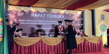 STIH Lantik 130 Wisudawan Sarjana Hukum Angkatan ke-26