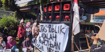 Sidang Gugatan Rencana Pembokaran Jalan Tembus Griya Shanta Diwarnai Aksi Demonstrasi Pro Publik