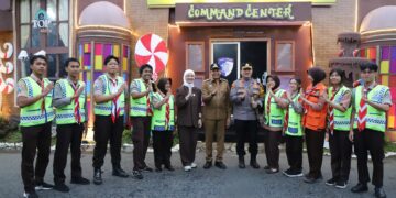Menjelang Malam Pergantian Tahun Kapolda Jatim Tinjau Pos Pam, Pos Yan dan Pos Terpadu di Malang Raya.