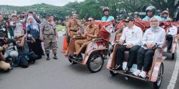 Presiden Prabowo Salurkan 200 Becak Listrik untuk Warga Kota Malang