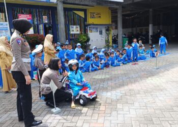 Satlantas Polresta Malang Kota Goes to School, Unit Kamsel Wujudkan Polisi Sahabat Anak