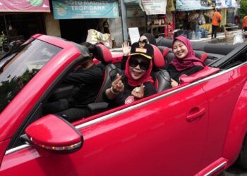 Wabup Sidoarjo Riding Bareng Komunitas VW dan Vespa, Tutup Tanggulangin Fair 2026