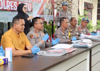 Sat Reskrim Polres Batu ringkus Dua Pembobol Brankas emas di Tlekung