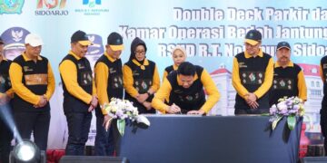 Bupati Subandi Resmikan Double Deck Parkir dan Kamar Operasi Bedah Jantung RSUD R.T. Notopuro