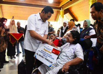 Gubernur Jatim Salurkan Bansos Rp3 Miliar untuk Warga Sidoarjo Jelang Ramadan