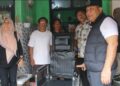 Bupati Sidoarjo Serahkan Kursi Roda dan Pastikan Jaminan Kesehatan