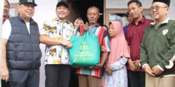 Bupati Sidoarjo Lakukan Sidak RTLH di Sedati, Rumah Warga Akan Segera Diperbaiki