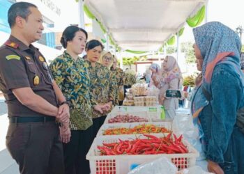 Kejari Batu Gelar Pasar Murah Ramadan, Bantu Masyarakat Dapatkan Kebutuhan Pokok Terjangkau