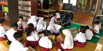 Menembus Batas Literasi Melalui Transformasi Batas Geldebujang dari Pengalaman Nyata Menuju Digital Interaktif