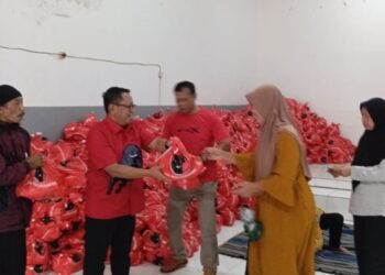 PDIP Kota Batu Gelar Bansos untuk Masyarakat 