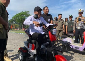 Bupati Subandi Apresiasi CSR dari Indomaret untuk Satpol PP