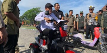Bupati Subandi Apresiasi CSR dari Indomaret untuk Satpol PP