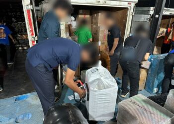 Bea Cukai Malang Bongkar Ribuan Batang Rokok Ilegal di Dua Jasa Ekspedisi