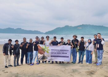 Hari Bumi 2026, Grand Mercure Malang Mirama Tanam 60 Bibit Mangrove di Pantai Tamban Demi Jaga Pesisir Selatan