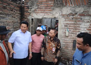 Bupati Subandi Pastikan Penanganan Cepat Korban Kebakaran di Tulangan