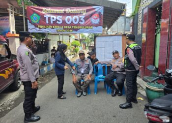 Dokkes Polresta Sidoarjo Gelar Patroli Bakti Kesehatan di TPS Pilkades Serentak 2026