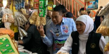 Khofifah Temukan SPHP dan Minyakita Langka Saat Sidak Pasar Malang, Harga Cabai Sentuh Rp120 Ribu