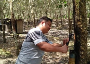 Subandrio, Potret Pemimpin Merakyat Yang Dekat Dengan Warga Sekadau.