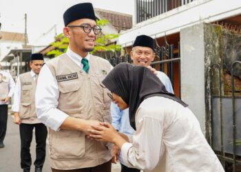 Wamenhaj Takziah ke Rumah Duka Istri Petugas Haji, Sampaikan Duka dan Penghormatan atas Amanah yang Tetap Ditunaikan