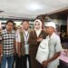 Mimik dan Sriatun Salurkan Bantuan Pangan untuk 2.052 Warga Sidoarjo