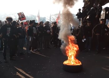 Aksi Mahasiswa Malang, Tolak MBG dan Koperasi Desa Merah Putih