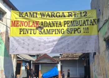 Warga RT 12 Sukoharjo Tolak Pembukaan Pintu Samping Dapur SPPG Jagalan