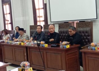 Dinas Perhubungan Kota Malang dan Komisi C DPRD Terima Tuntutan Aspirasi Sopir Angkot Bersatu