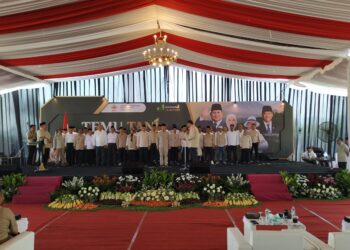 HKTI Jatim Resmi Dilantik, Wamentan Ajak Kawal Program Prabowo Lewat Gerakan Tanam Jagung Serentak