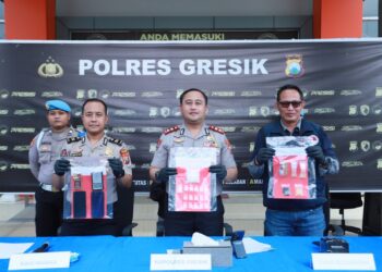Polres Gresik Bongkar Jaringan Sabu Sistem “Ranjau”, 2 Kurir Ditangkap dengan BB 38 Gram