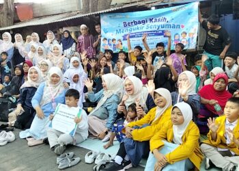 Ikwam SD Mugeb Berbagi Kasih Dengan Anjal Terminal Gub Suryo, Untuk Lebih Semangat Belajar