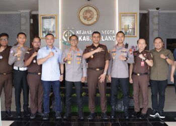 Kapolres Malang, AKBP Rulian Syauri Silahturahmi ke PN dan Kejari Kepanjen
