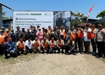 Jakarta Barat Studi Banding Pengelolaan Sampah di Sidoarjo, Pelajari TPS 3R hingga Teknologi Eco Lindi.