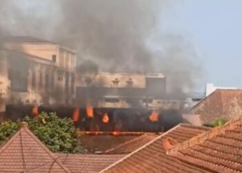 Kawasan RSSA Malang Kebakaran, Atap Bangunan Dilalap Api
