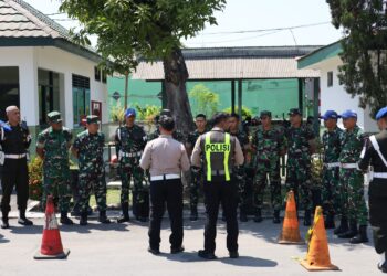 Personel Subdenpom V/4-2 Gresik Dibekali Teknik Berkendara Aman