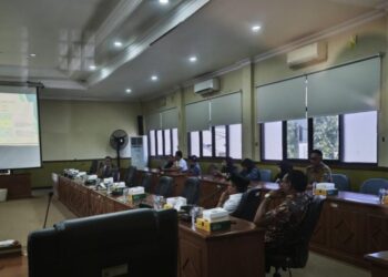 22 Miliar Disiapkan Warga Karangbong, Justru Tolak Jalan Naik Kelas.
