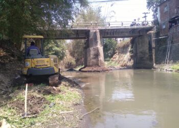 Normalisasi Sungai di Singosari Antisipasi Luapan Air Saat Musim Hujan.