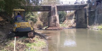 Normalisasi Sungai di Singosari Antisipasi Luapan Air Saat Musim Hujan.