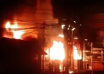 Toko Ogan Malang Kebakaran, Penjaga Malam Terjebak di Dalam Ruko dan Alami Luka Bakar