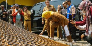 Proyek Rumah Pompa Sidokare Disorot, Wabup Mimik Minta Kontraktor Bekerja Lebih Cepat.