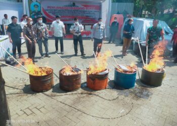 Kejari Kota Malang Musnahkan 95 Ribu Pil Koplo