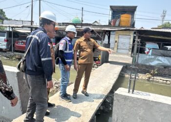 Jembatan Liar Hambat Normalisasi Sungai di Sidoarjo, Bupati Subandi Perintahkan Penertiban