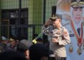Kapolres Batu Menjadi Pemimpin  Apel pagi di SMA Negeri 2 Kota Batu
