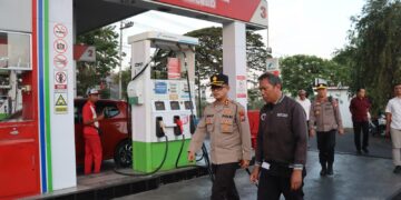 Antisipasi Kelangkaan BBM, Kapolres Batu Cek di Sejumlah SPBU