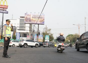 Kapolresta Sidoarjo Turun ke Jalan, Polisi Siaga di Titik Rawan Aktivitas Pagi