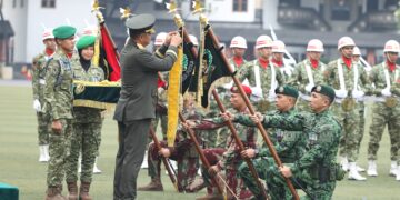 Ukir Prestasi Pengabdian; Yonif 502 Kostrad Terima Penghargaan Samkarya Nugraha